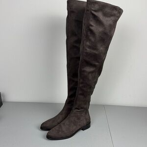 Vince Camuto Hailie Knee High Brown Faux Suede Tall Boot. Size 7.